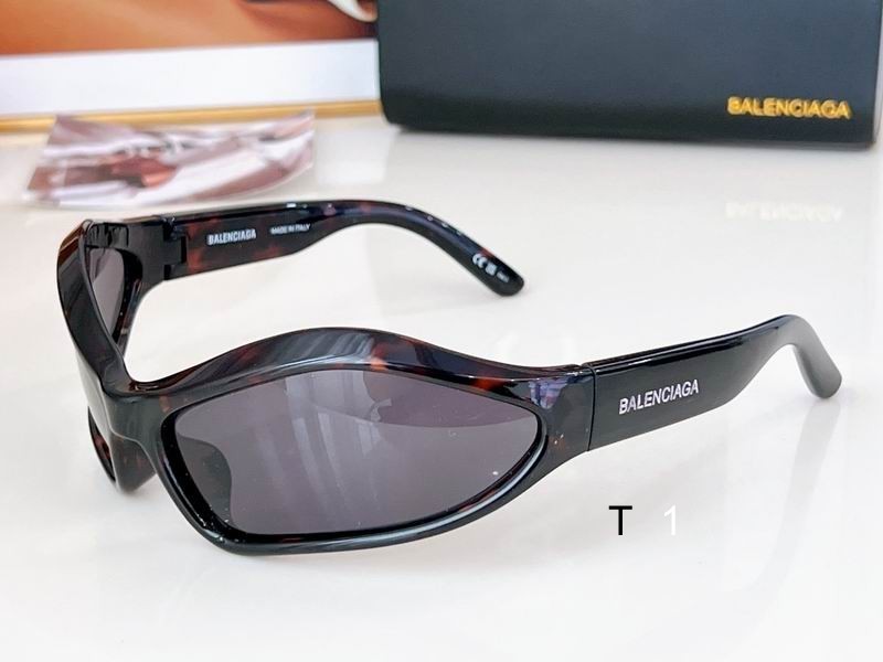 Balenciaga Sunglasses 522